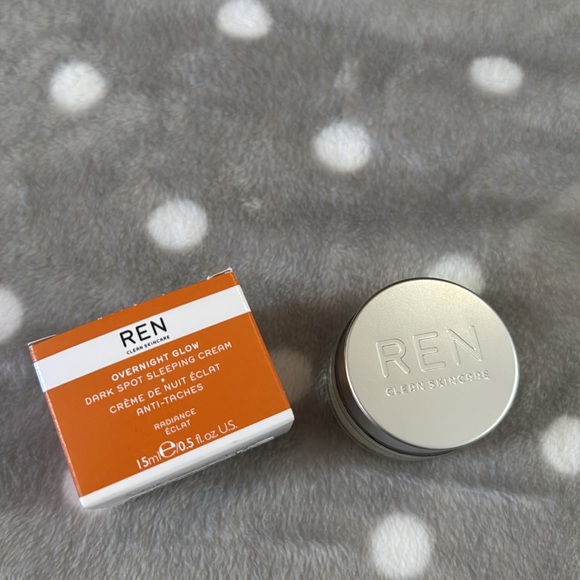 Ren Overnight Glow Dark Spot Sleeping Cream - Picture 5 of 11
